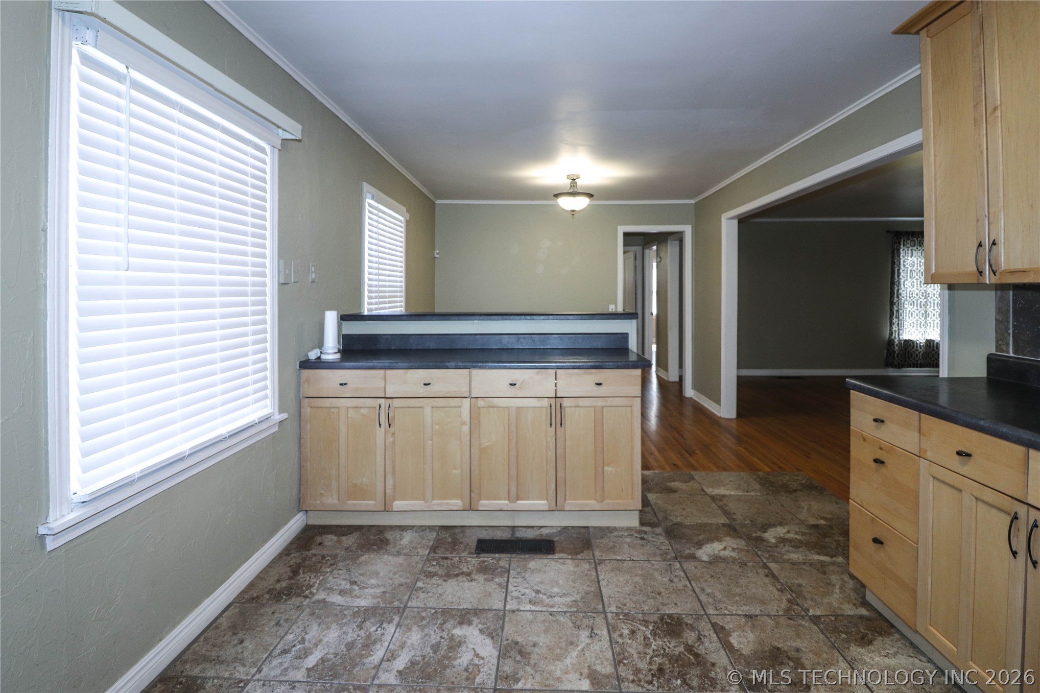 4227 S Rockford Avenue Tulsa OK 74105