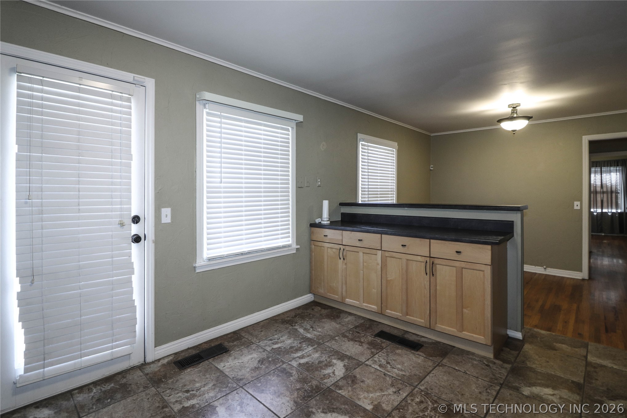 4227 S Rockford Avenue Tulsa OK 74105