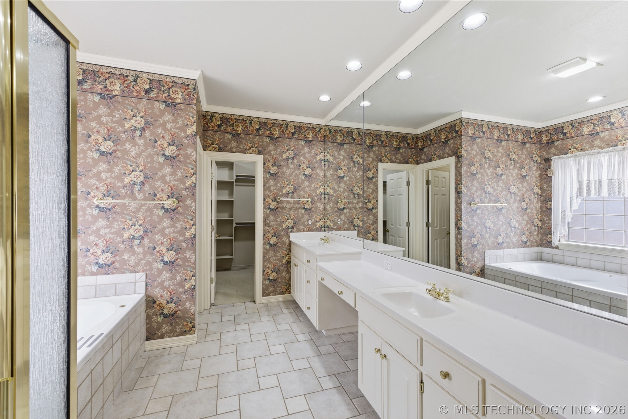 9818 E 83rd Place Tulsa OK 74133