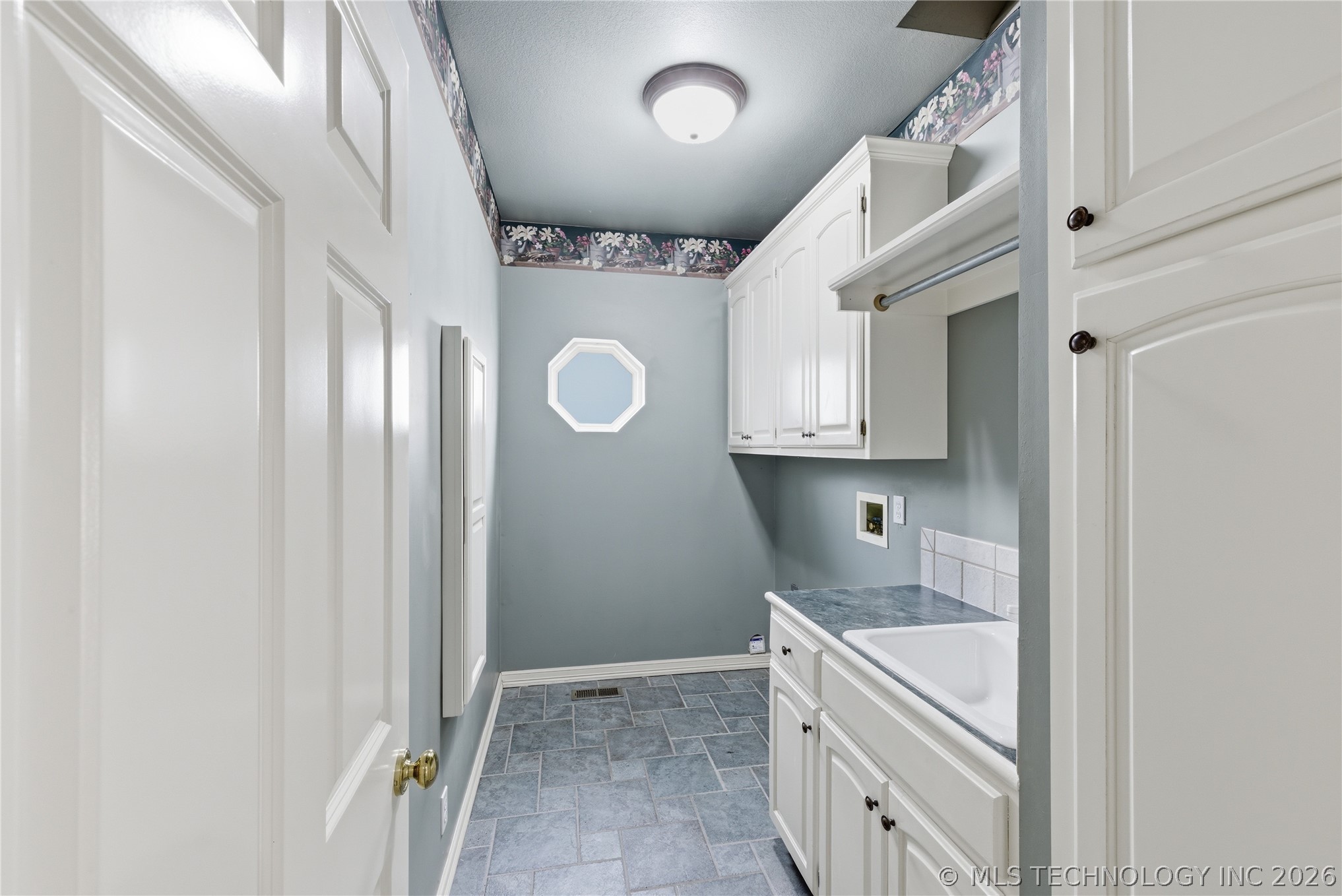 9818 E 83rd Place Tulsa OK 74133