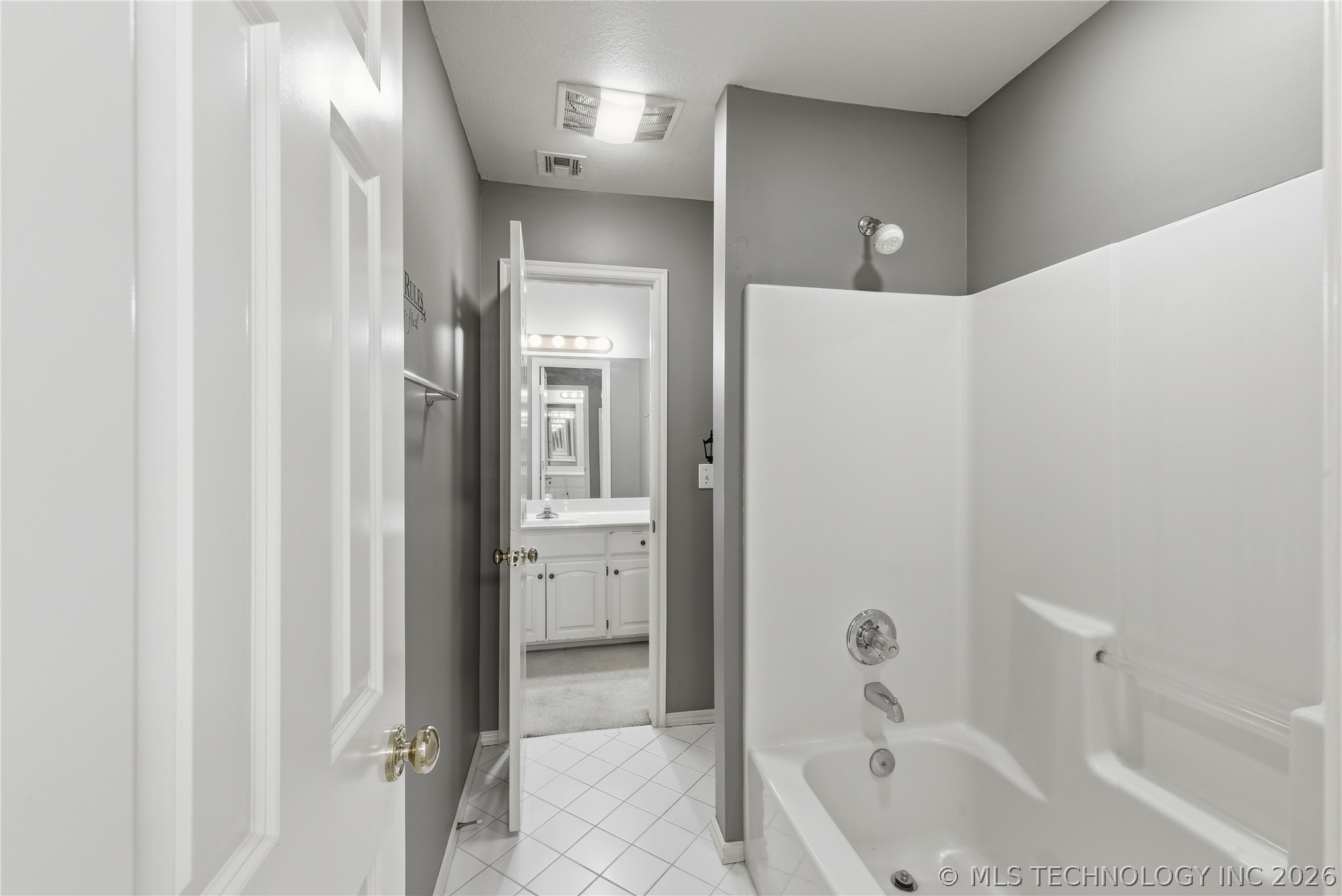 9818 E 83rd Place Tulsa OK 74133