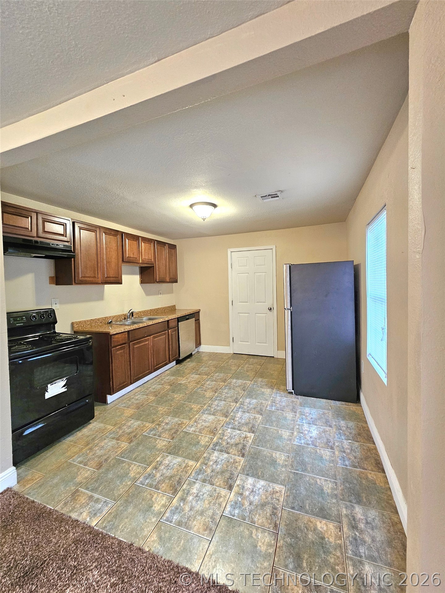2040 E Woodrow Court Tulsa OK 74110