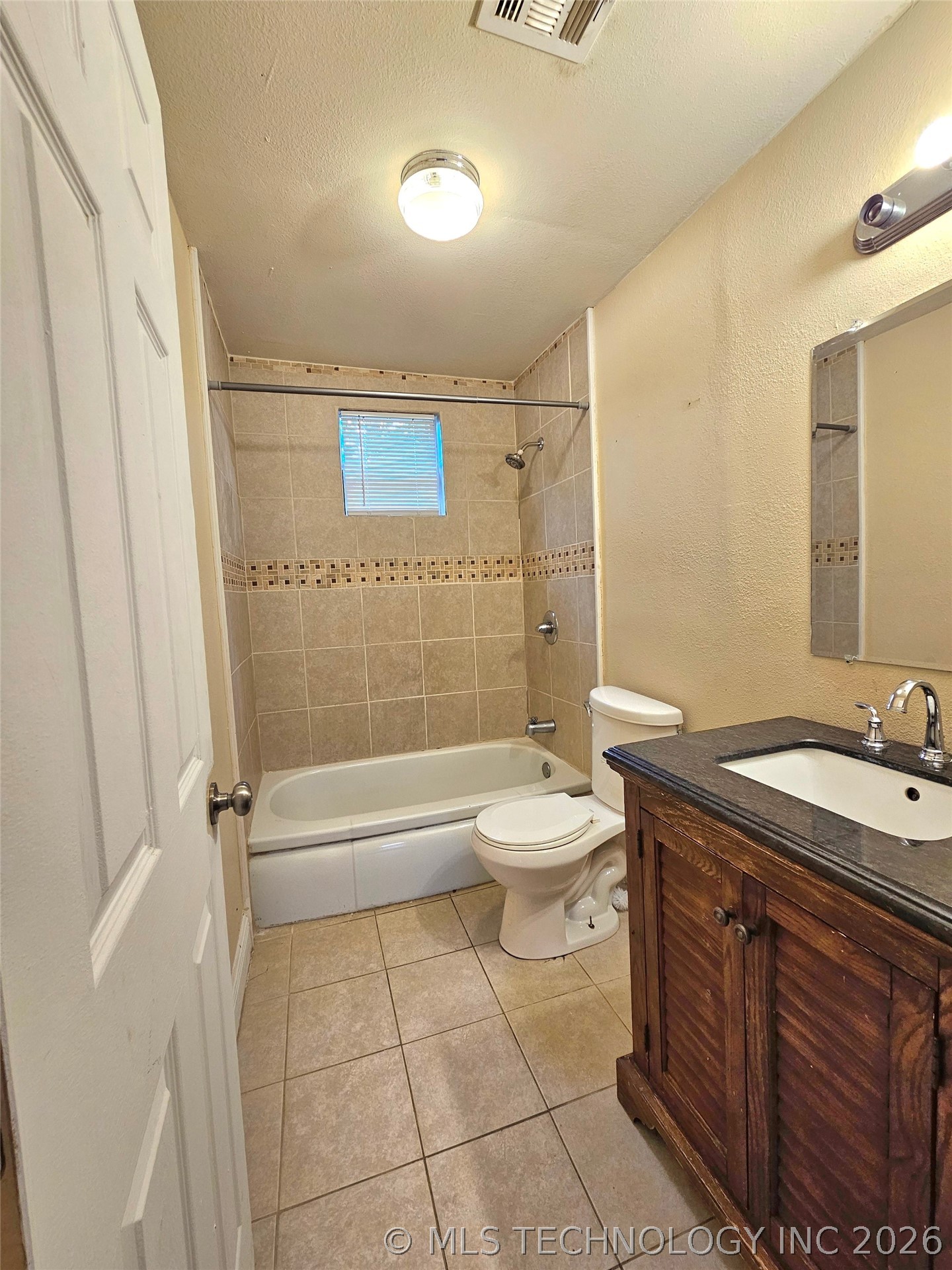 2040 E Woodrow Court Tulsa OK 74110