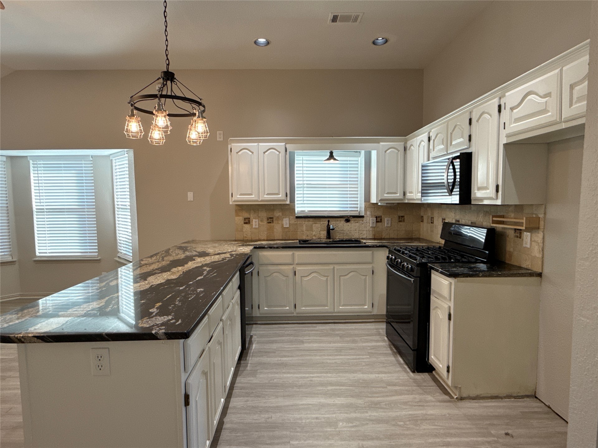 3309 N 7th Street Broken Arrow OK 74012