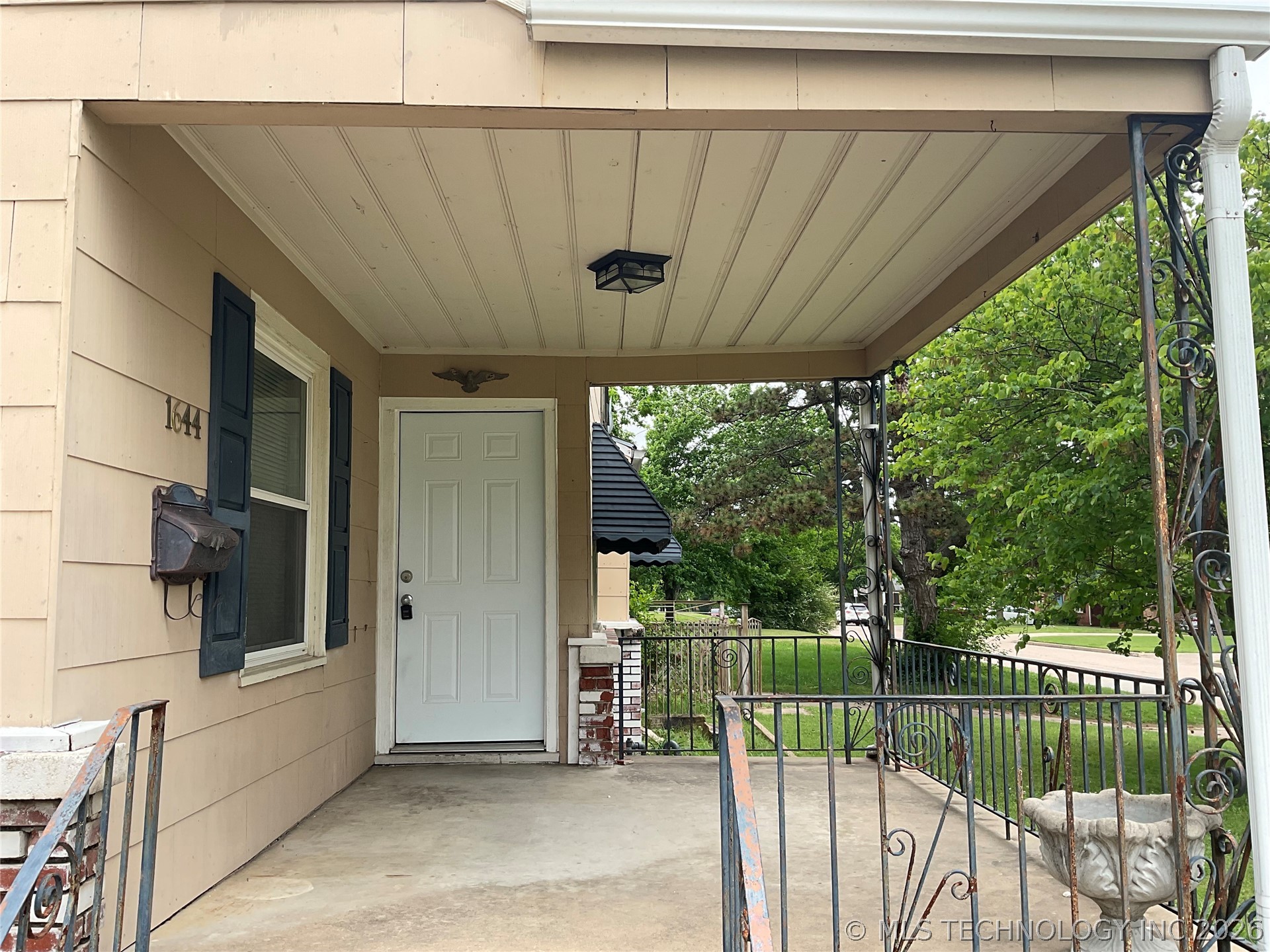 1644 S Knoxville Avenue Tulsa OK 74112