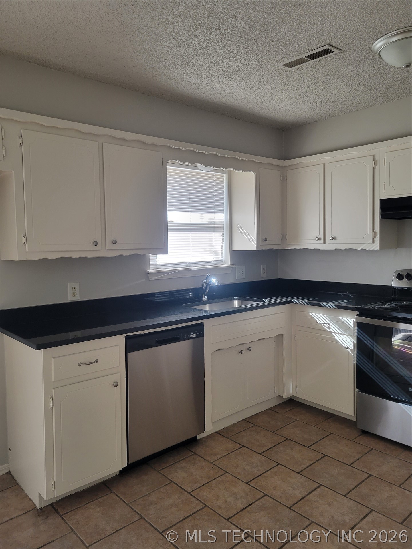 4805 W Charleston Street Broken Arrow OK 74011