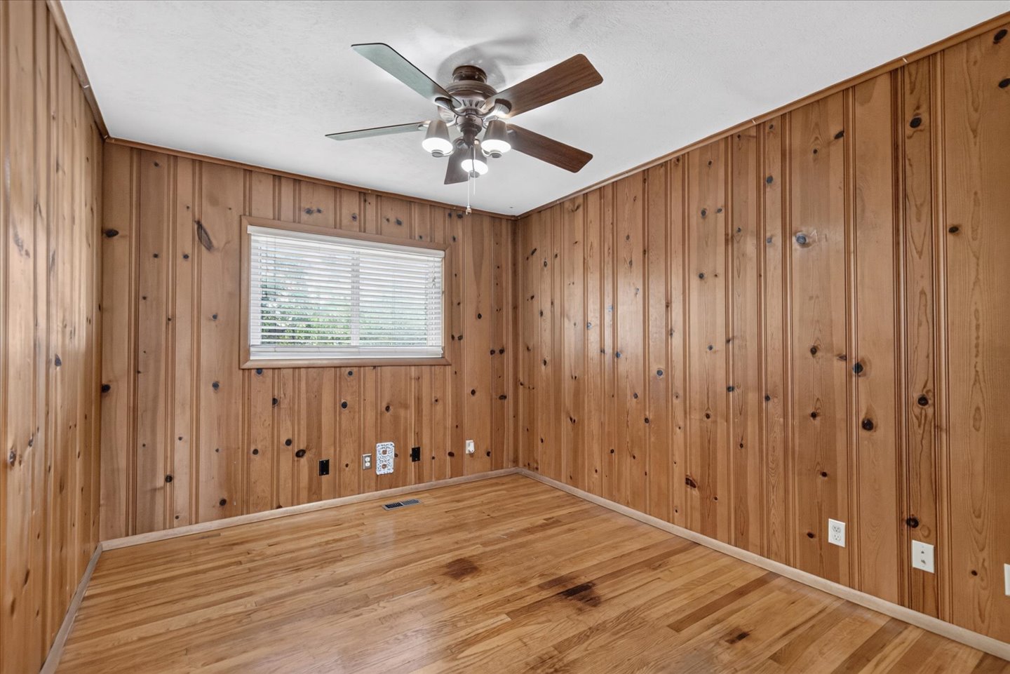 1853 S Keeler Avenue Bartlesville OK 74003