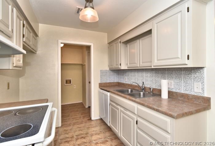 6105 S Vancouver Avenue Tulsa OK 74132