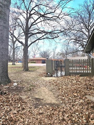 6008 E 56th Place Tulsa OK 74135