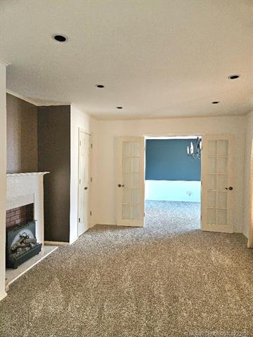 6008 E 56th Place Tulsa OK 74135