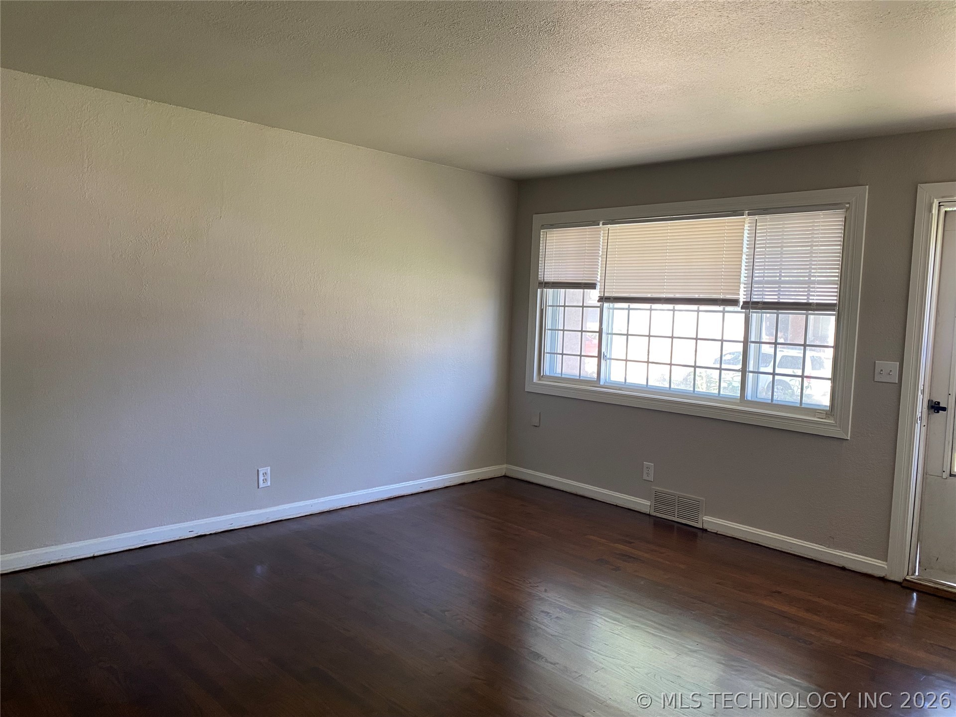 1208 N 76th Eastavenue Tulsa OK 74115