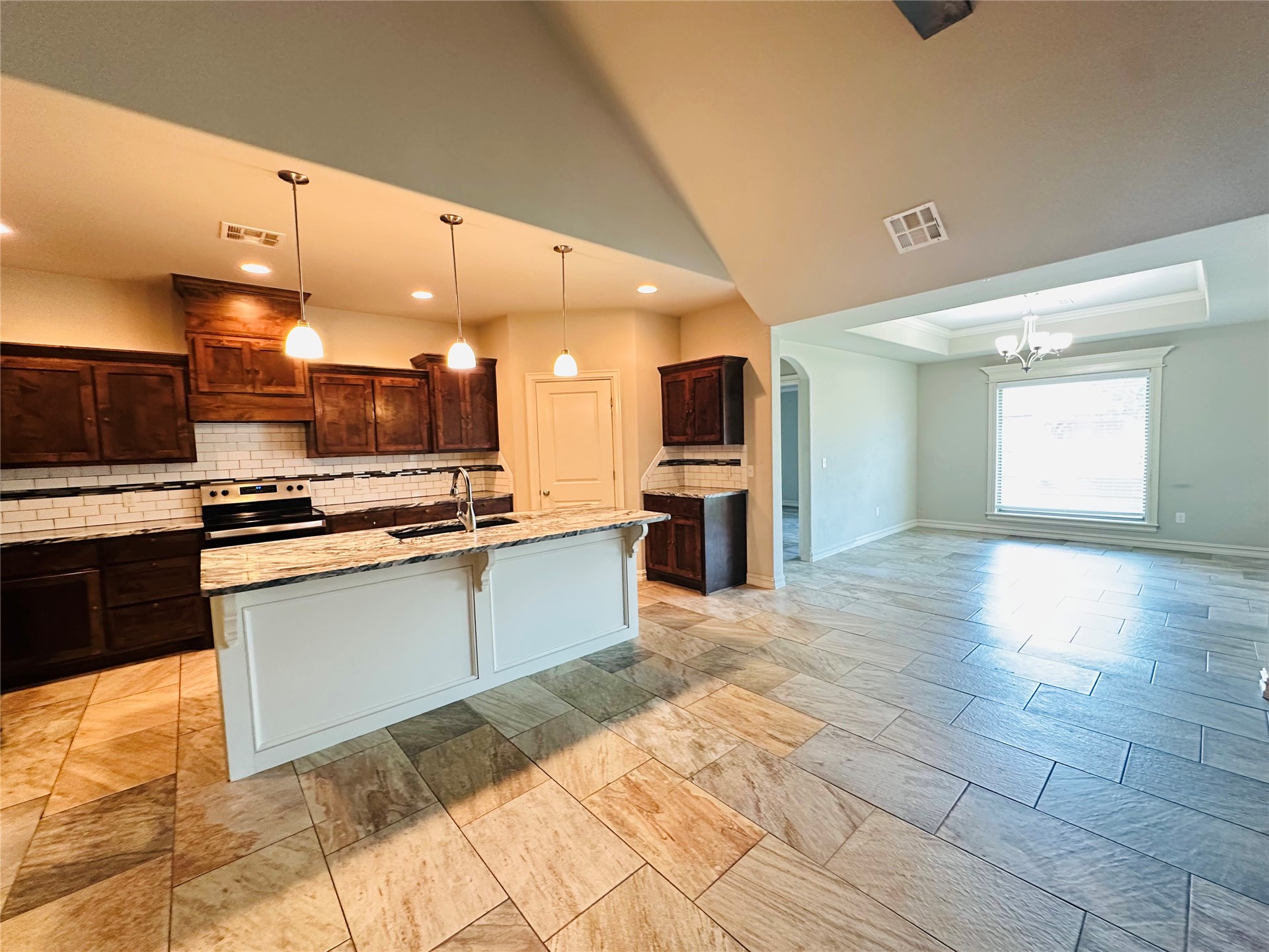 8111 N 75th Eastavenue Owasso OK 74055