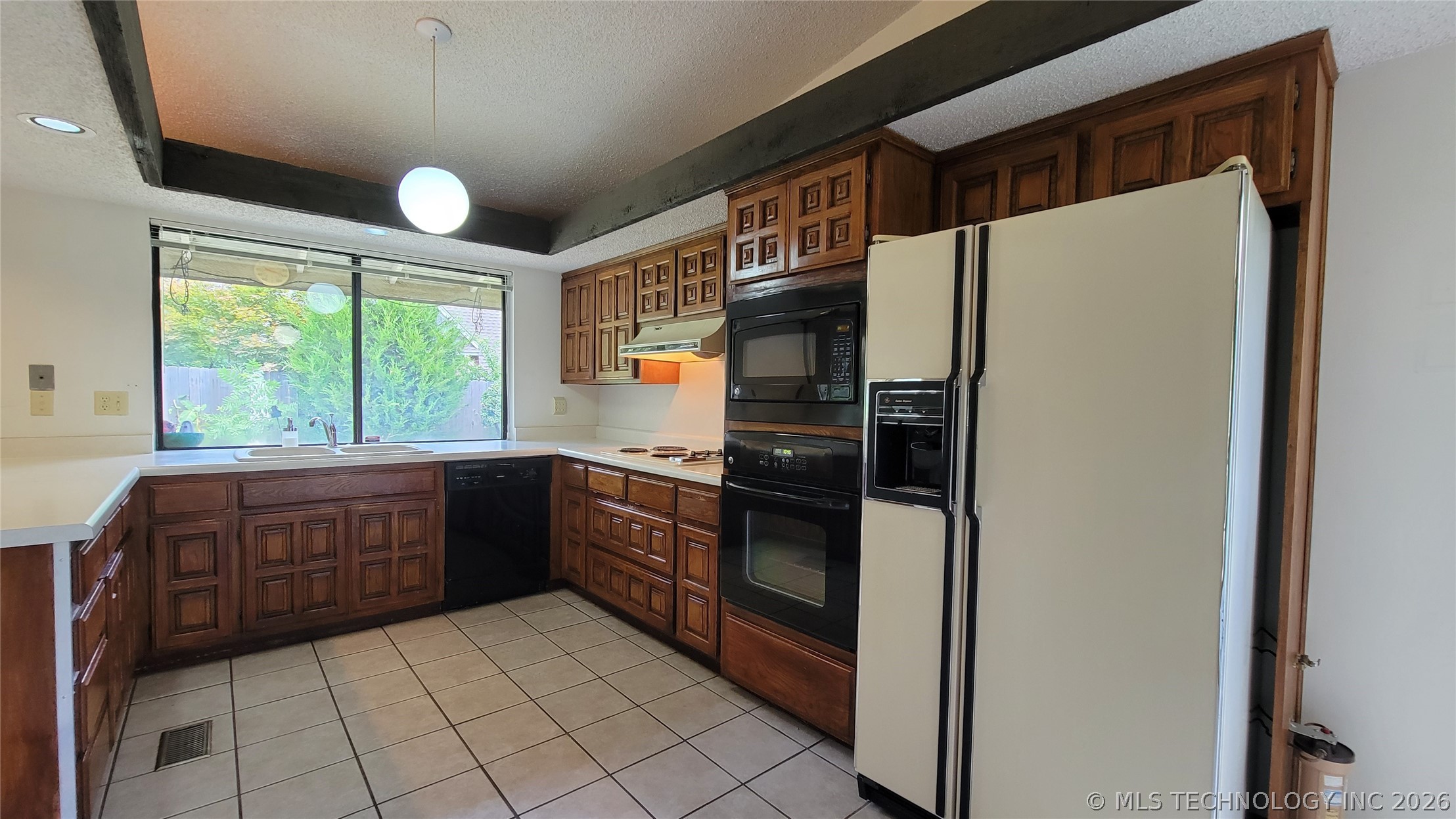 4027 E 82nd Place Tulsa OK 74137