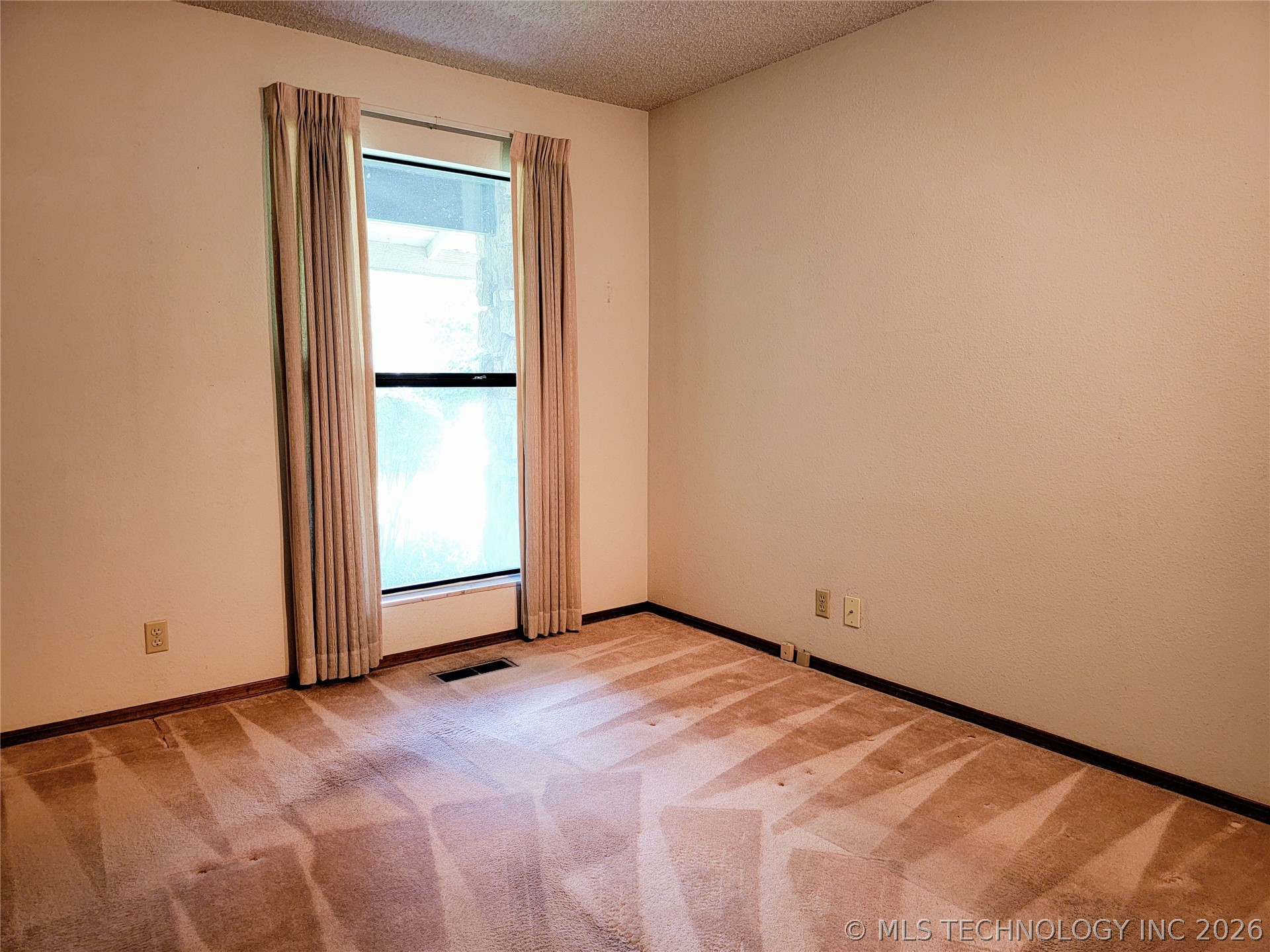 4027 E 82nd Place Tulsa OK 74137
