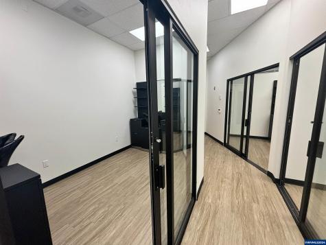 223 Commercial (140-e) Street NE Salem OR 97301