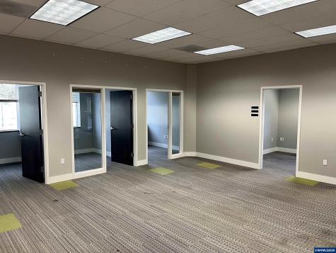 435 Commercial (#100) Street NE Salem OR 97301