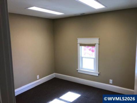 1596 Liberty Street SE Salem OR 97302