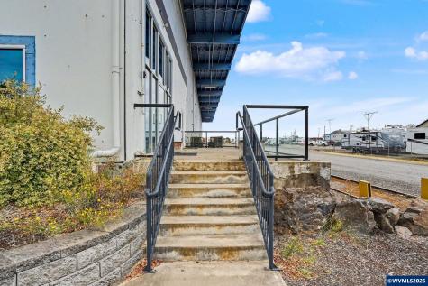2729 Pacific Bl SW Albany OR 97321