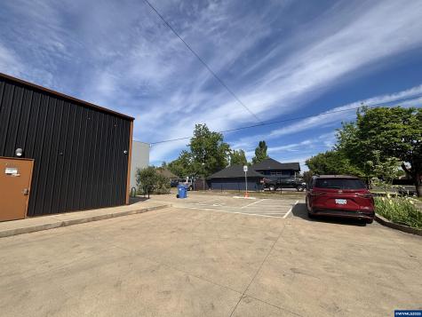309 Shipping Street NE Salem OR 97301