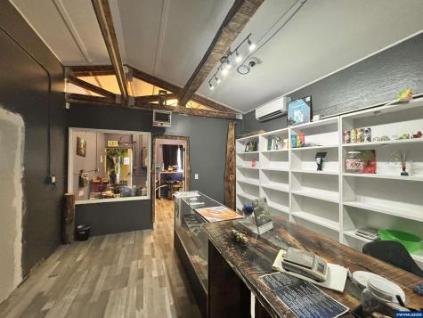 309 Shipping Street NE Salem OR 97301