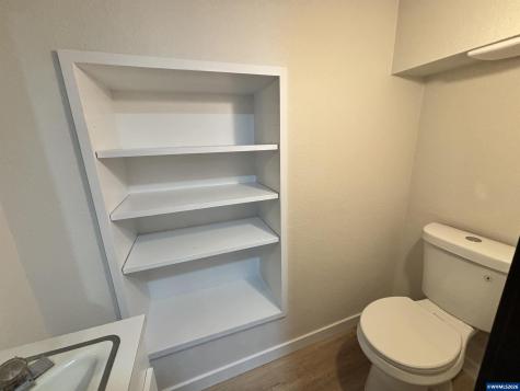 1890 Mccoy (suite #1) Avenue NE Salem OR 97301