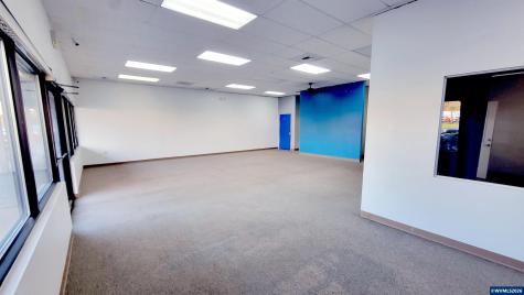 5245 Commercial Street SE Salem OR 97306