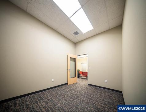 223 Commercial (#205) Street NE Salem OR 97301