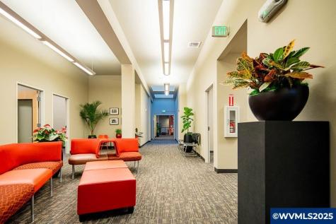 223 Commercial (#205) Street NE Salem OR 97301