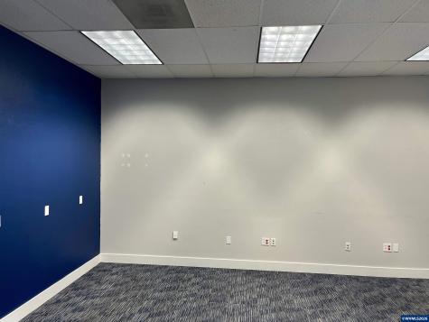 435 Commercial (#150) Street NE Salem OR 97301