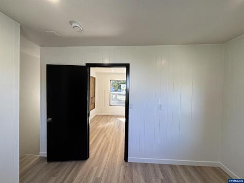 1890 Mccoy (suite #2) Avenue NE Salem OR 97301