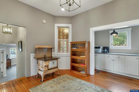 901 13th Street SE Salem OR 97302