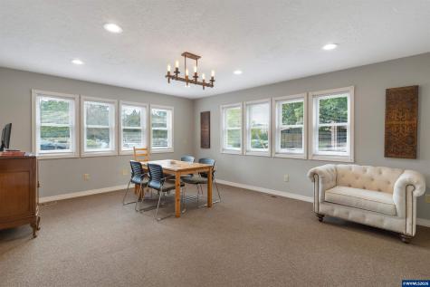 901 13th Street SE Salem OR 97302