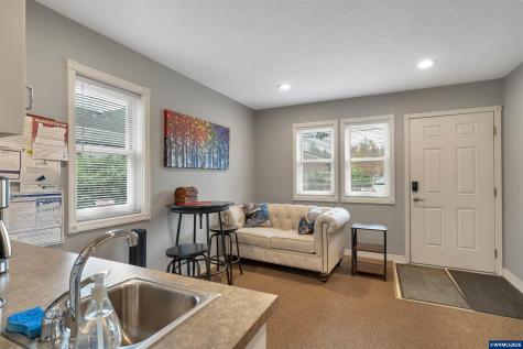 901 13th Street SE Salem OR 97302