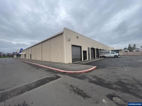 4675 Portland Road NE Salem OR 97305