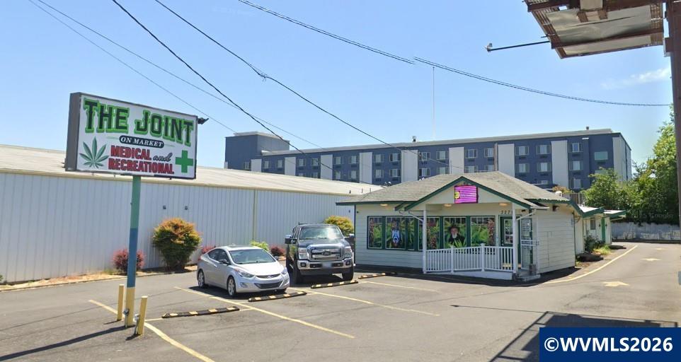 3270 Market Street Salem OR 97302