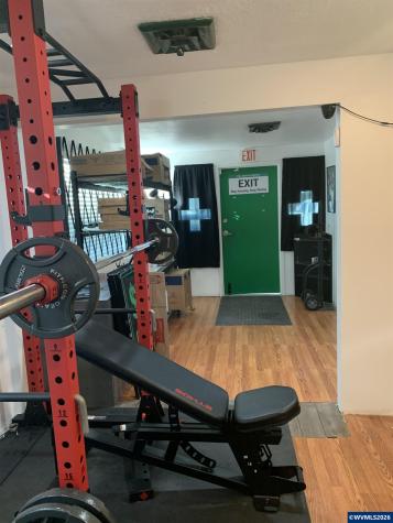 3270 Market Street Salem OR 97302