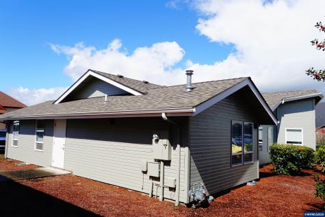 1161 N First Avenue Stayton OR 97383