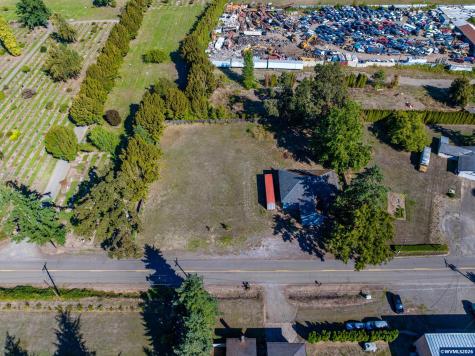 995 Belle Passi Road NE Woodburn OR 97071