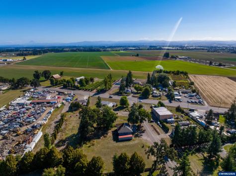 995 Belle Passi Road NE Woodburn OR 97071
