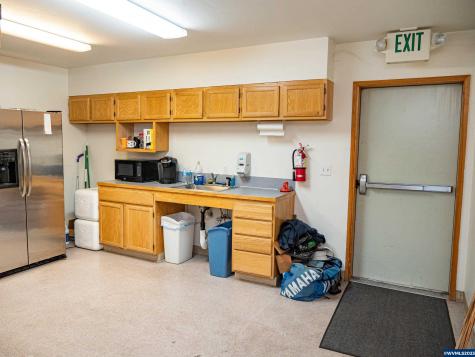 1744 Main Street Sweet Home OR 97386