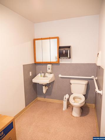 1744 Main Street Sweet Home OR 97386
