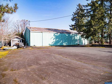 1744 Main Street Sweet Home OR 97386