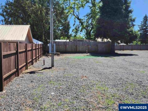 2123 Main Street Sweet Home OR 97386