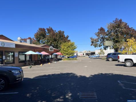 370 SW Western Bl Corvallis OR 97333