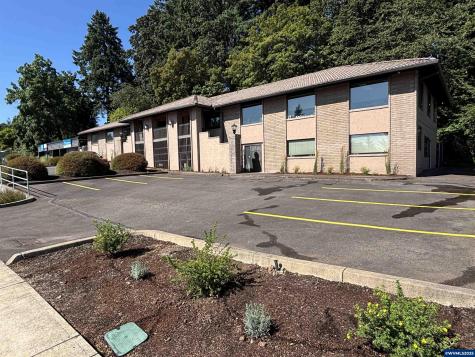 2735 SE 12th Street Salem OR 97302