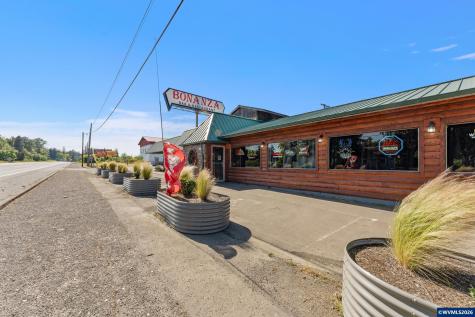 28405 Salmon River Highway Grand Ronde OR 97347