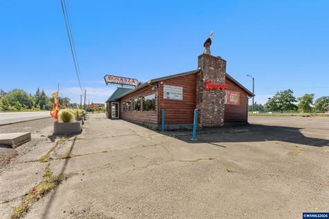 28405 Salmon River Highway Grand Ronde OR 97347