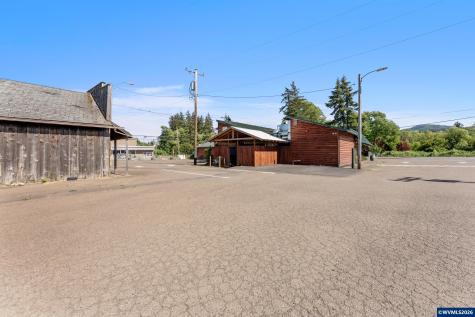 28405 Salmon River Highway Grand Ronde OR 97347