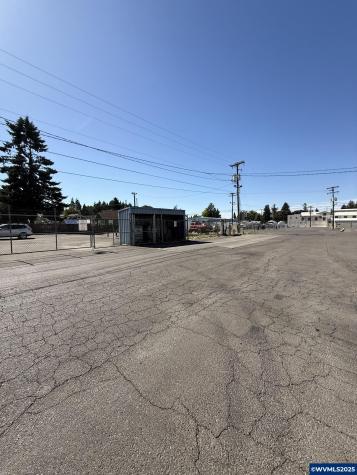 1295 NE Johnson Street Salem OR 97301