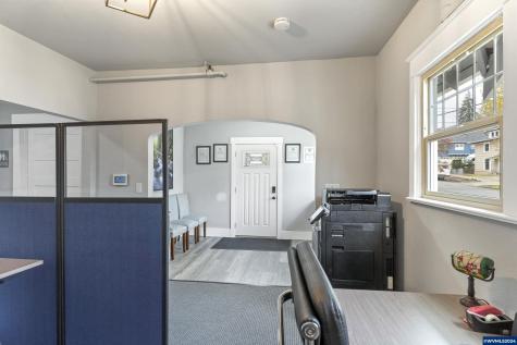 1705 Commercial Street SE Salem OR 97302